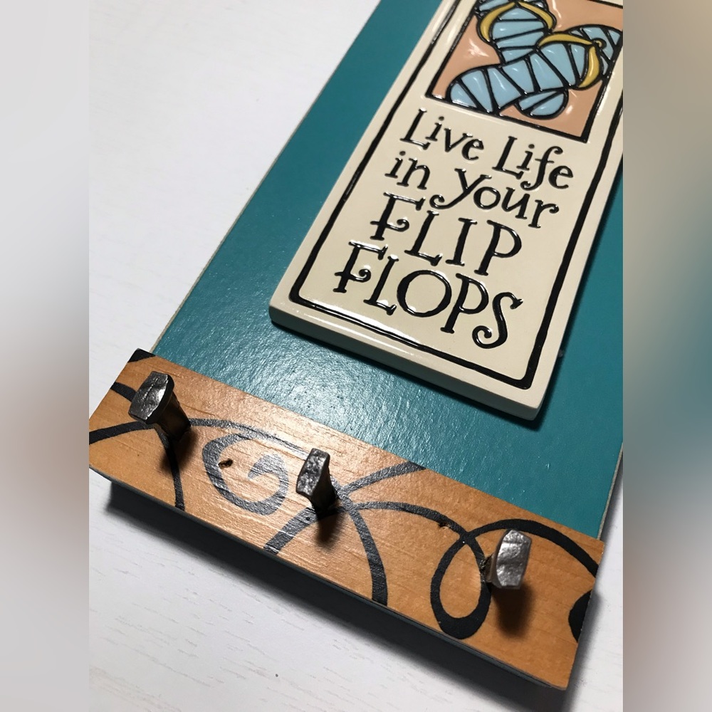 Macone Clay Wall Plaque Key Holder
